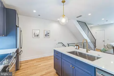 407 Salmon Street, Philadelphia, PA 19125 - Photo 9