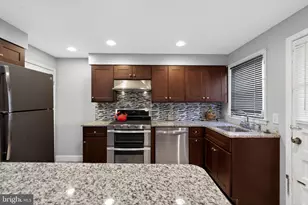 603 Green Ln, Philadelphia, PA 19128 - Photo 7