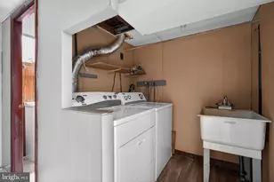 603 Green Ln, Philadelphia, PA 19128 - Photo 25