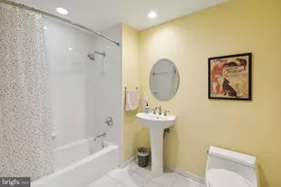 1352 South St, Philadelphia, PA 19147 - Photo 15