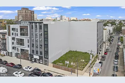 619 W Girard Avenue, Philadelphia, PA 19123 - Photo 1