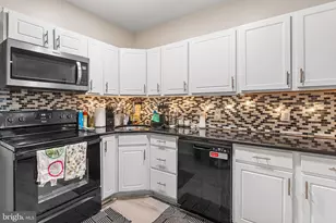 2021 N 16th St, Philadelphia, PA 19121 - Photo 7