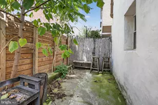 2532 Collins St, Philadelphia, PA 19125 - Photo 9