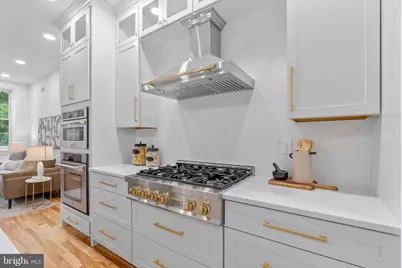 202 Spruce Street, Philadelphia, PA 19106 - Photo 13