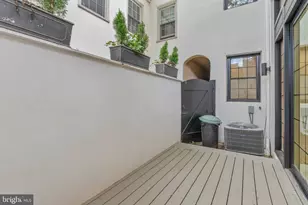 202 Spruce St, Philadelphia, PA 19106 - Photo 23