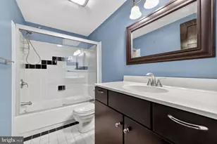 126 Cuthbert St, Philadelphia, PA 19106 - Photo 21