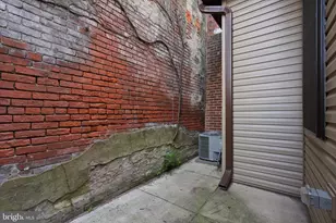 1438 Tasker St, Philadelphia, PA 19145 - Photo 11