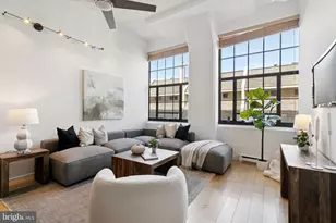 2429 Locust St, Philadelphia, PA 19103 - Photo 3