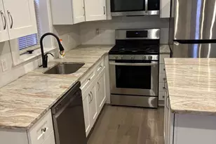 216 Buckingham Pl, Philadelphia, PA 19104 - Photo 3