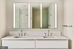 301 S Broad Street S, Philadelphia, PA 19107 - Photo 37