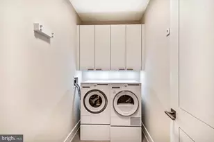 301 S Broad Street S, Philadelphia, PA 19107 - Photo 41