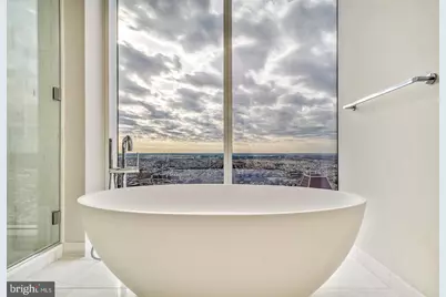 301 S Broad Street S #4001, Philadelphia, PA 19107 - Photo 35