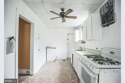 504 E Godfrey Avenue, Philadelphia, PA 19120 - Photo 9