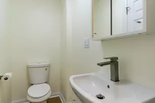 1715 S 16th St, Philadelphia, PA 19145 - Photo 9