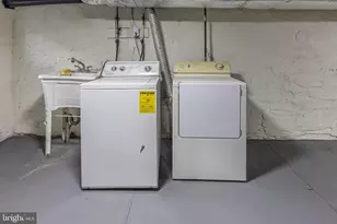 1715 S 16th St, Philadelphia, PA 19145 - Photo 23