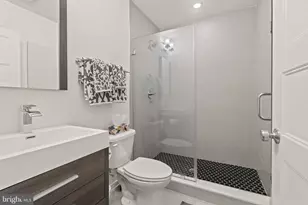 2544 S 2nd St, Philadelphia, PA 19148 - Photo 29