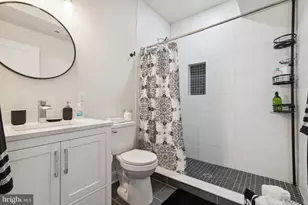 1215 S 23rd St, Philadelphia, PA 19146 - Photo 21