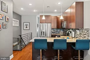 2115 Carpenter St, Philadelphia, PA 19146 - Photo 7