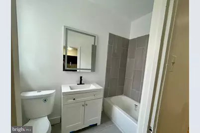 2823 W Girard Avenue #2R, Philadelphia, PA 19130 - Photo 3