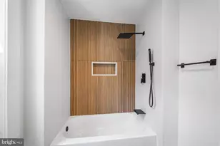 2115 Watkins St, Philadelphia, PA 19145 - Photo 19