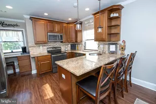 308 Chandler St, Philadelphia, PA 19111 - Photo 15