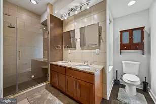 1708 Christian St, Philadelphia, PA 19146 - Photo 19