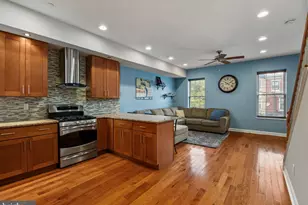 1708 Christian St, Philadelphia, PA 19146 - Photo 5