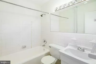 2601 Pennsylvania Avenue #202, Philadelphia, PA 19130 - Photo 5