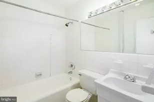 2601 Pennsylvania Ave, Philadelphia, PA 19130 - Photo 5