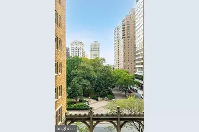 1901 Walnut Street #5E, Philadelphia, PA 19103 - Photo 9