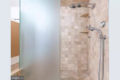 1901 Walnut Street #5E, Philadelphia, PA 19103 - Photo 15