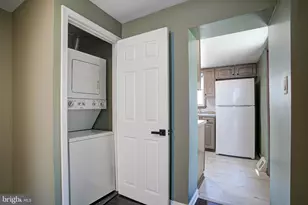 2331 E Hazzard St, Philadelphia, PA 19125 - Photo 17