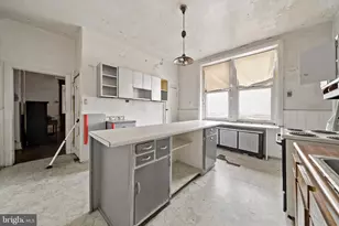 1219 W Cambria St, Philadelphia, PA 19133 - Photo 9