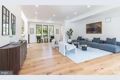 9402 Meadowbrook Avenue, Philadelphia, PA 19118 - Photo 13