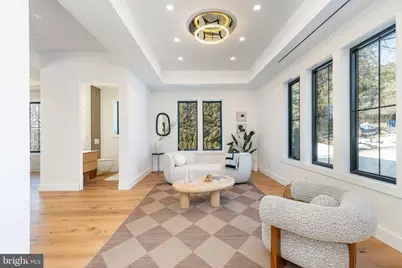 9402 Meadowbrook Avenue, Philadelphia, PA 19118 - Photo 13