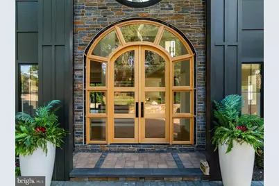 9402 Meadowbrook Avenue, Philadelphia, PA 19118 - Photo 5