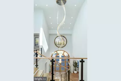 9402 Meadowbrook Avenue, Philadelphia, PA 19118 - Photo 41