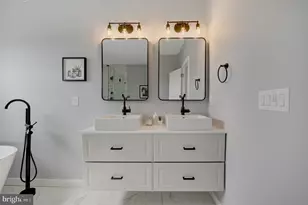 732 Daly St, Philadelphia, PA 19148 - Photo 13