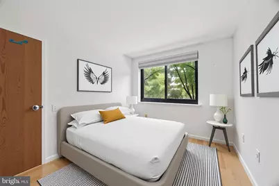 2201 Cherry Street #204, Philadelphia, PA 19103 - Photo 9