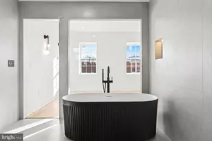 1419 Wharton St, Philadelphia, PA 19146 - Photo 27