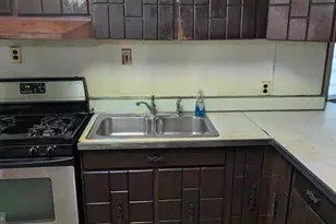 1613 N 61st St, Philadelphia, PA 19151 - Photo 7