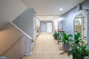 1321 Spruce St, Philadelphia, PA 19107 - Photo 11