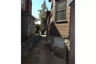 5717 N Park Ave, Philadelphia, PA 19141 - Photo 13