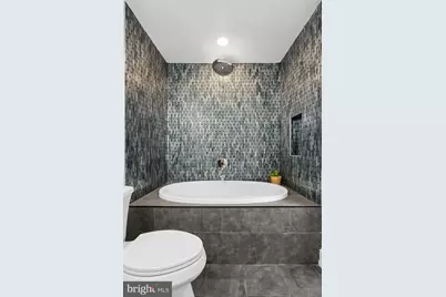 1716 Spruce Street #8, Philadelphia, PA 19103 - Photo 11