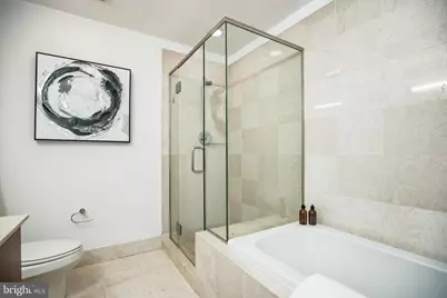 1101 Locust Street #4E, Philadelphia, PA 19107 - Photo 11