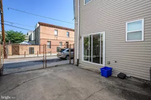 2106 Manton St, Philadelphia, PA 19146 - Photo 13