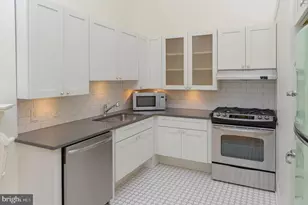 1518 Spruce St, Philadelphia, PA 19102 - Photo 3