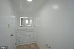 2306 S Woodstock St, Philadelphia, PA 19145 - Photo 13