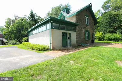 5925 Devon Place, Philadelphia, PA 19138 - Photo 1