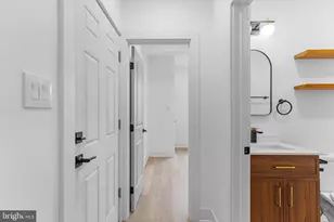 6049 Elmwood Ave, Philadelphia, PA 19142 - Photo 13